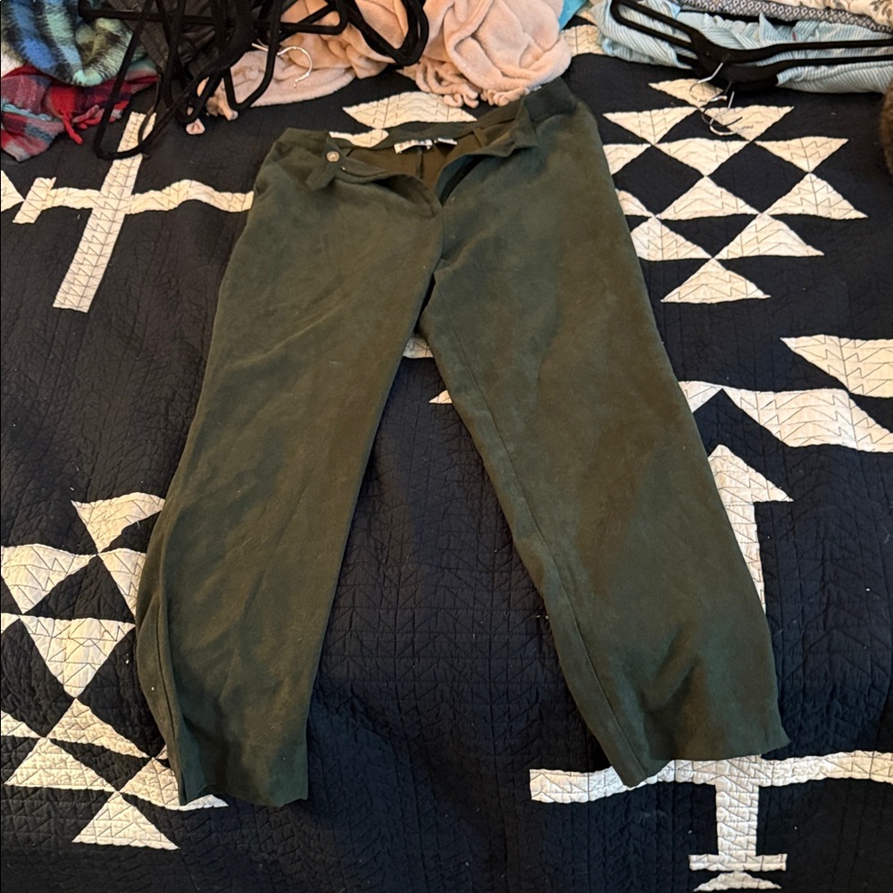 Women’s Green Pants